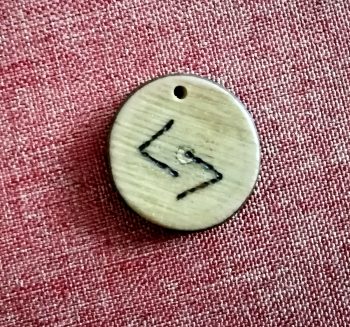 12. Holzrune "Jera"