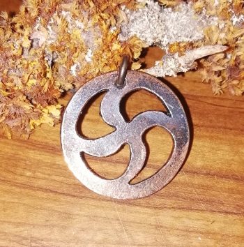 Swastika, Zinn verkupfert