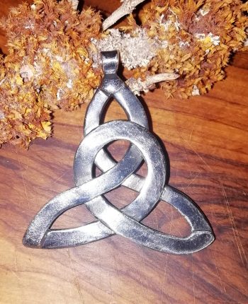 Unendlicher Knoten 2 Zinn versilbert