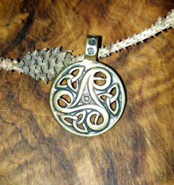 Triskele 2 Bronze