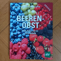 Diverse "Beerenobst"