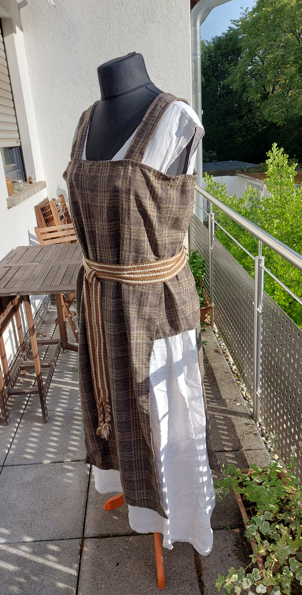 Schürzenkleid kariert – Bild 2